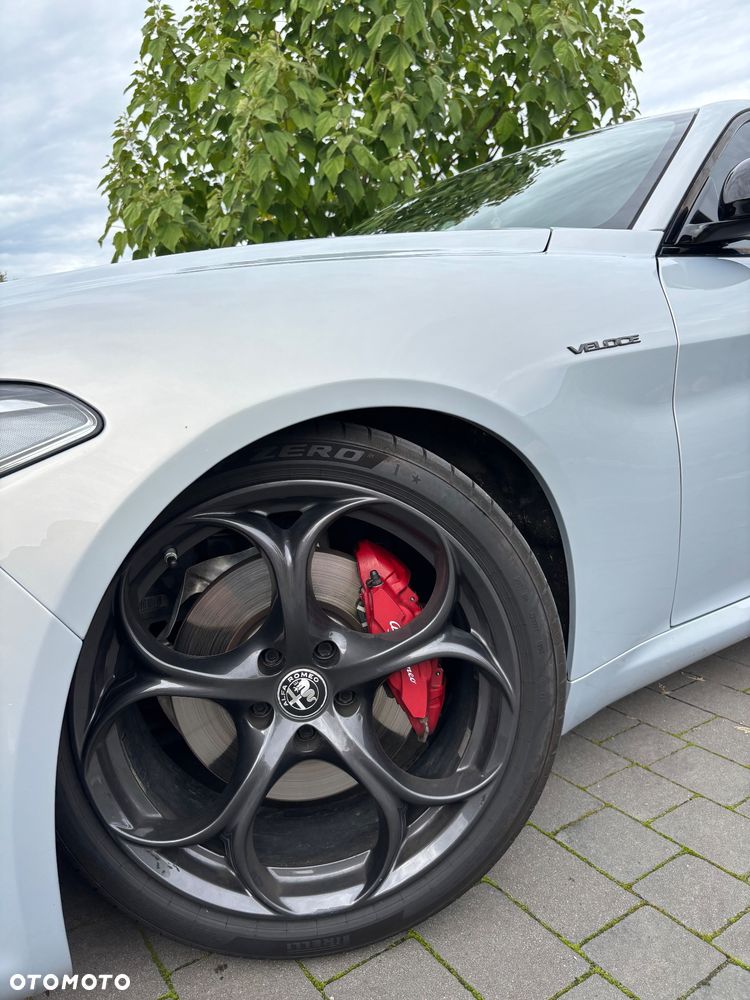 Alfa Romeo Giulia 2.0 Turbo 16V AT8 Veloce - 11