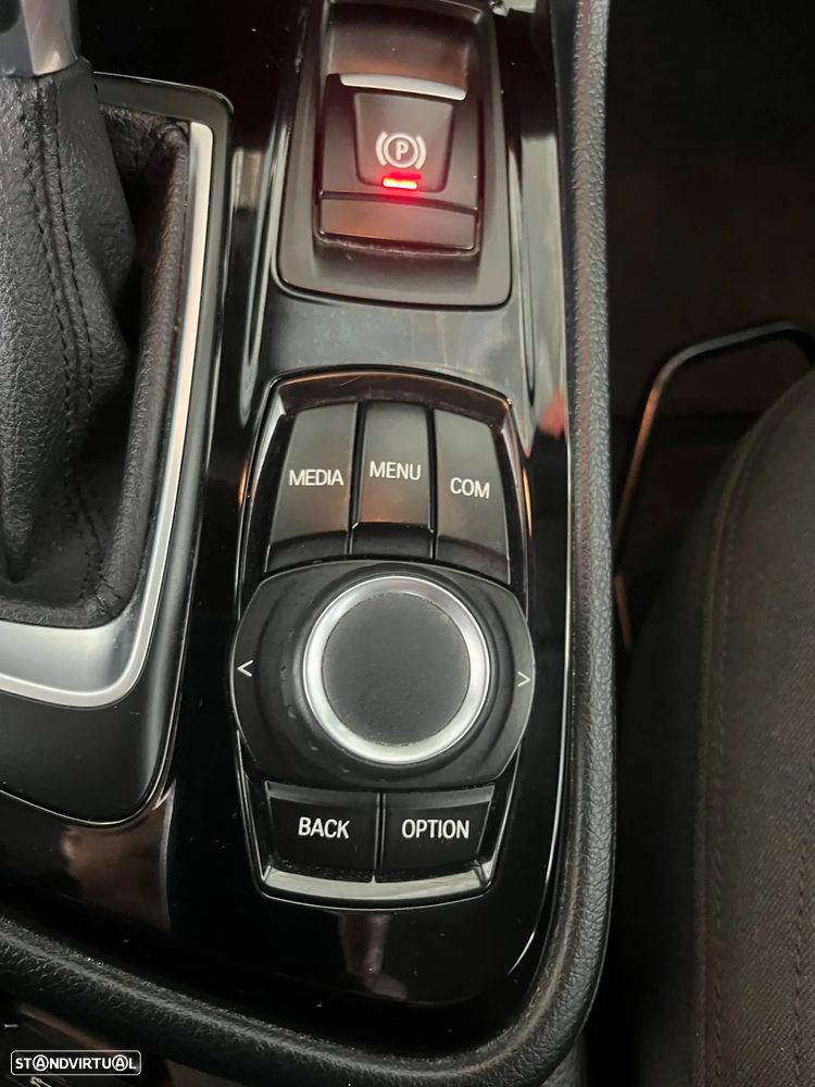 BMW 216 Active Tourer d Line Sport Auto - 18