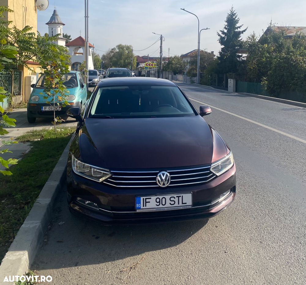 Volkswagen Passat - 4