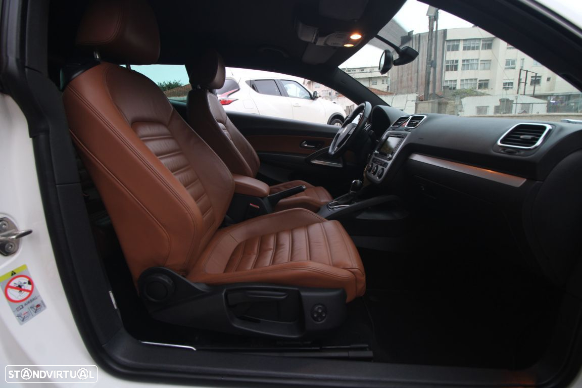 VW Scirocco 2.0 TFSi Sport DSG - 26