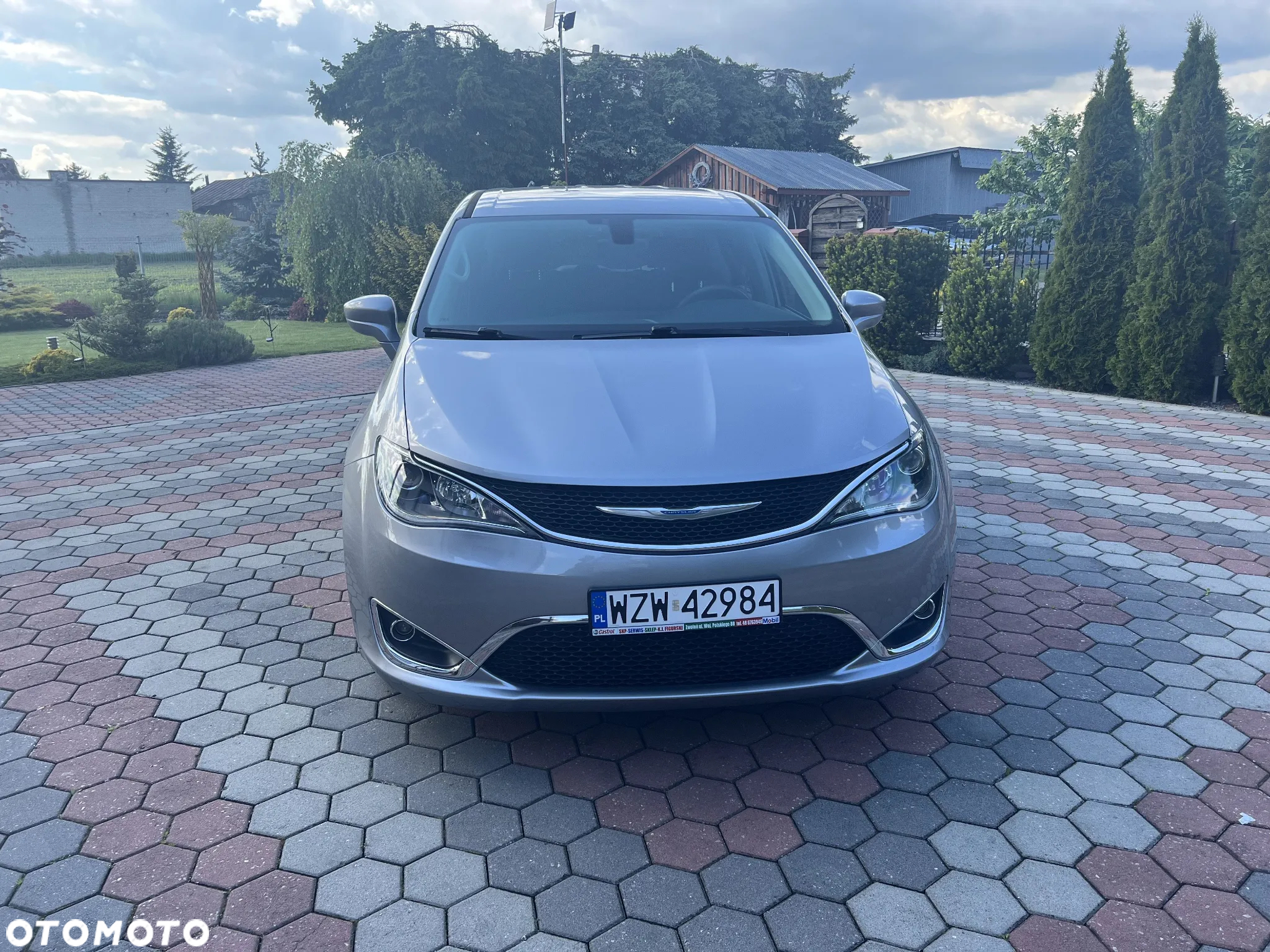 Chrysler Pacifica - 3