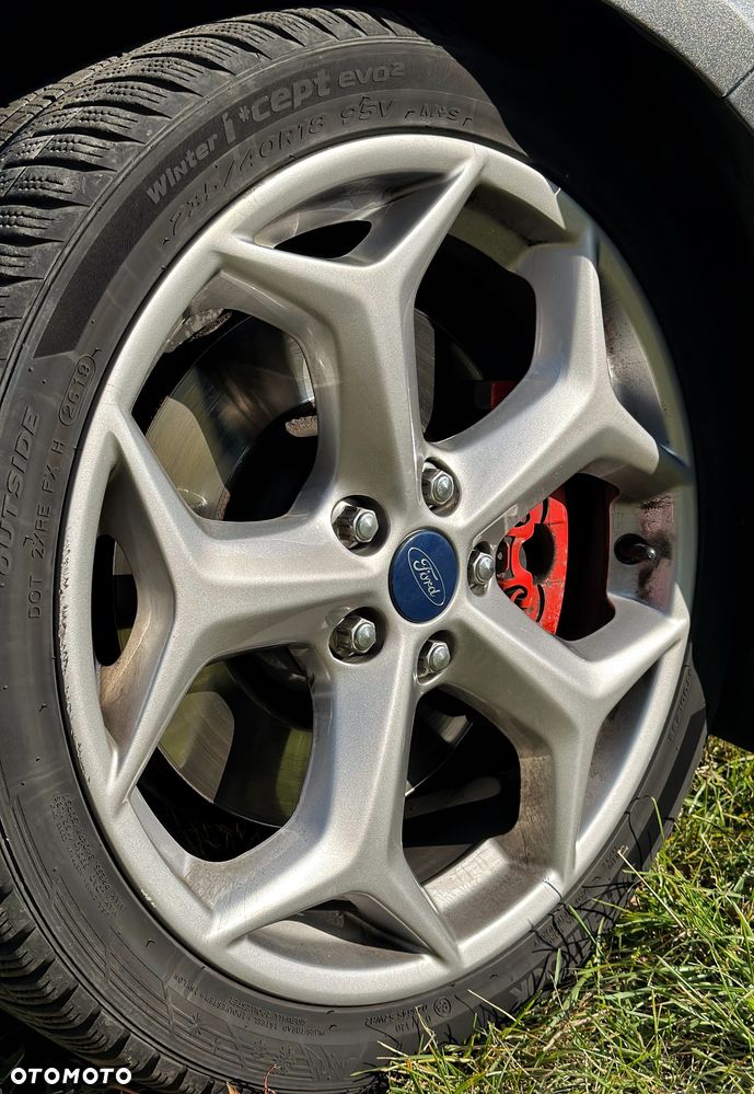 Ford Focus 2.0 EcoBoost ST - 22