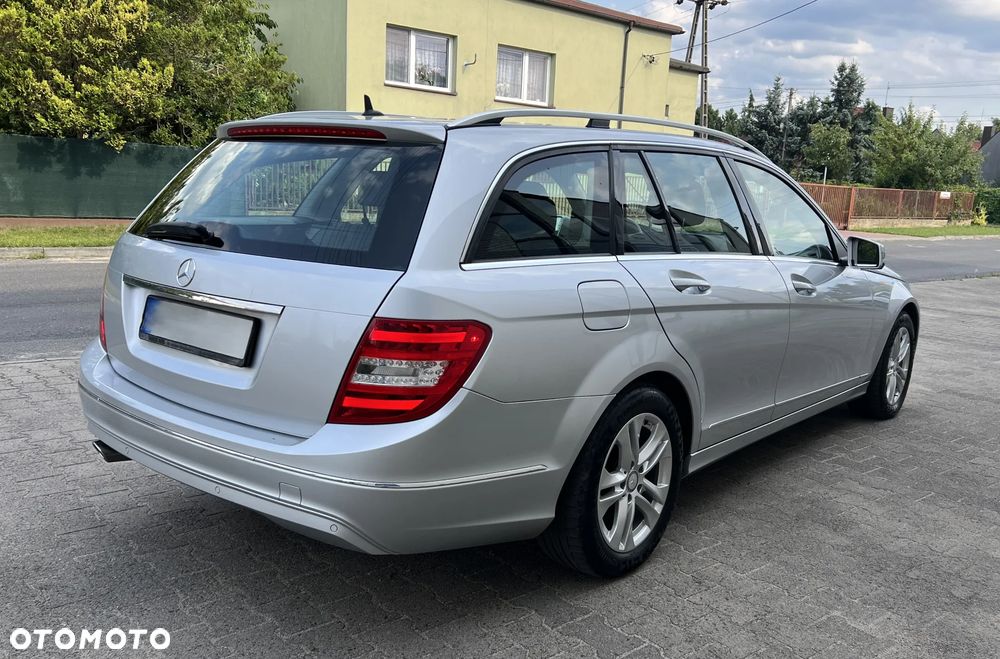Mercedes-Benz Klasa C 220 CDI DPF (BlueEFFICIENCY) - 19