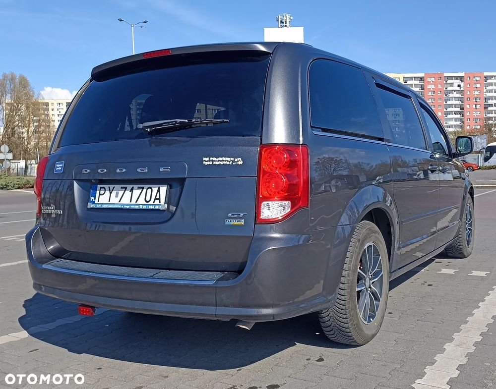 Dodge Grand Caravan 3.6 R/T - 4