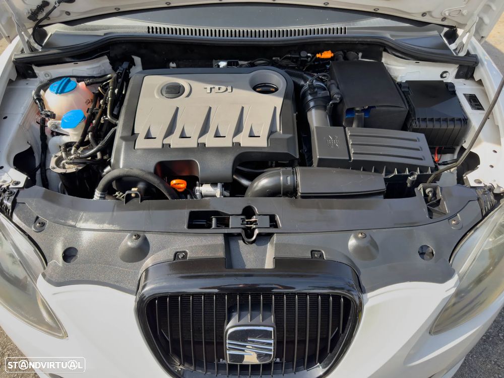 SEAT Leon 2.0 TDI FR DPF - 9