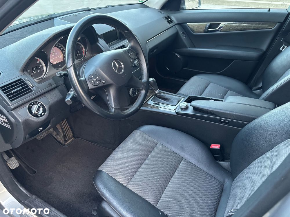 Mercedes-Benz C-Class 2009 photo 5