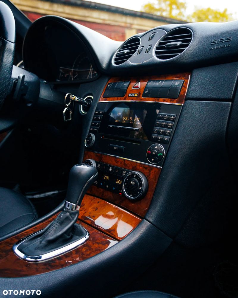 Mercedes-Benz CLK - 20