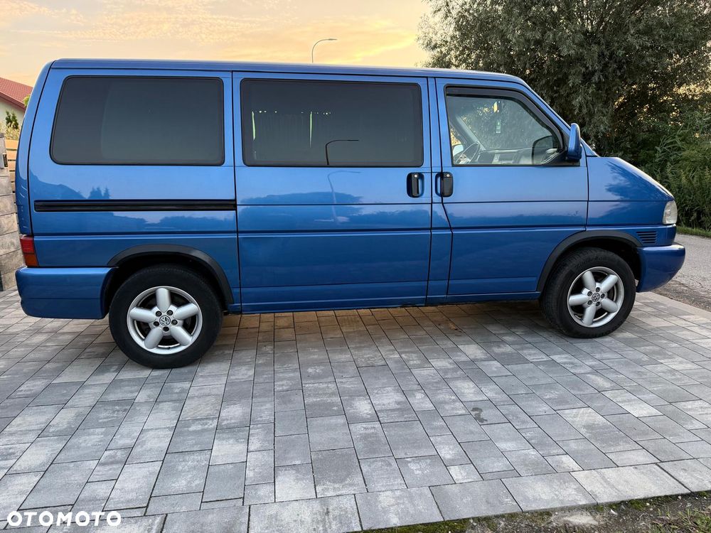 Volkswagen Multivan Standard - 15