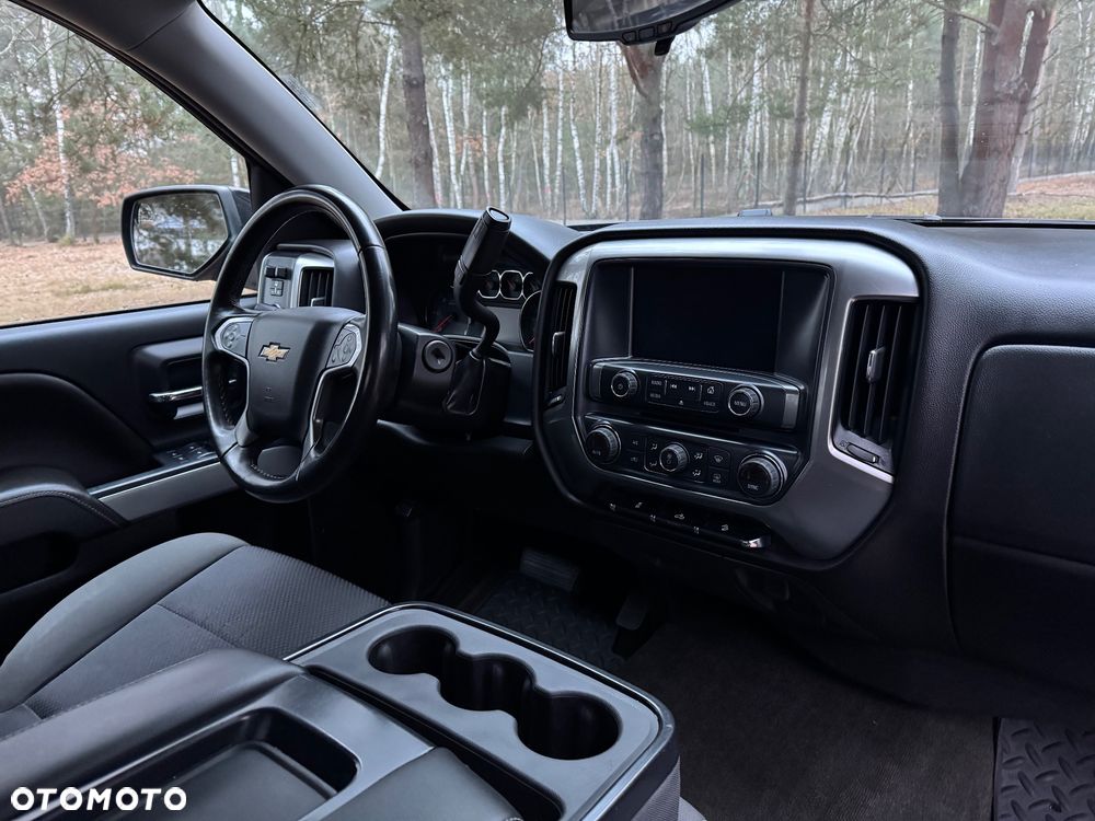 Chevrolet Silverado - 33