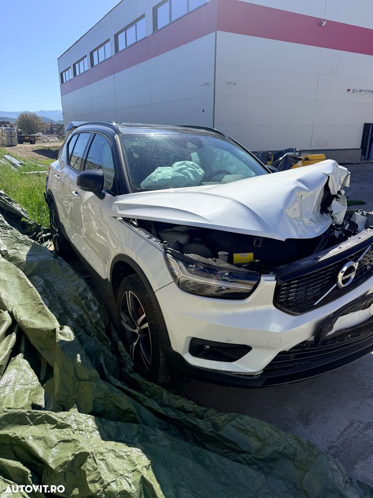 Volvo XC 40 - 2