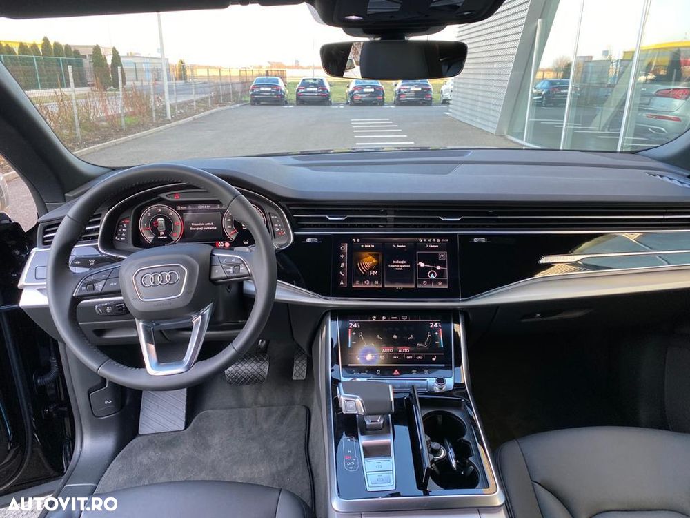 Audi Q8 - 2