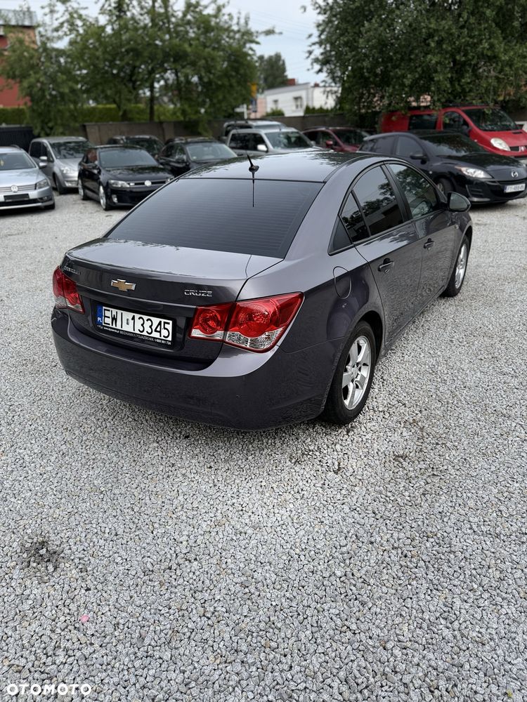 Chevrolet Cruze - 4