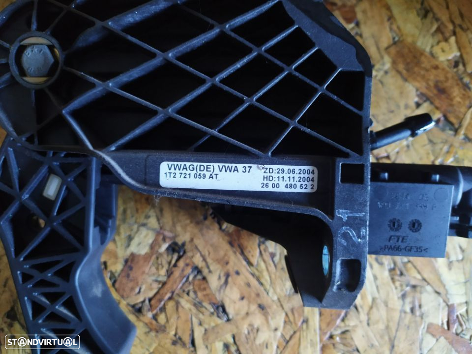 PEDAL EMBRAIAGEM COM BOMBA VOLKSWAGEN TOURAN 1T2721059AT - 2