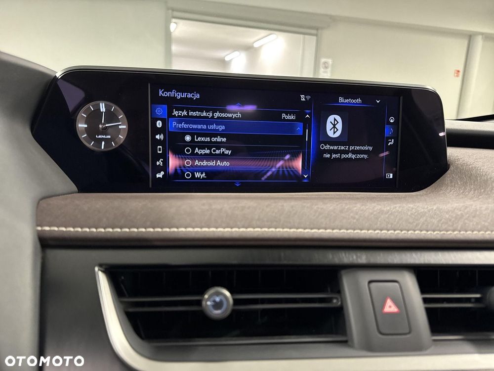 Lexus UX - 18