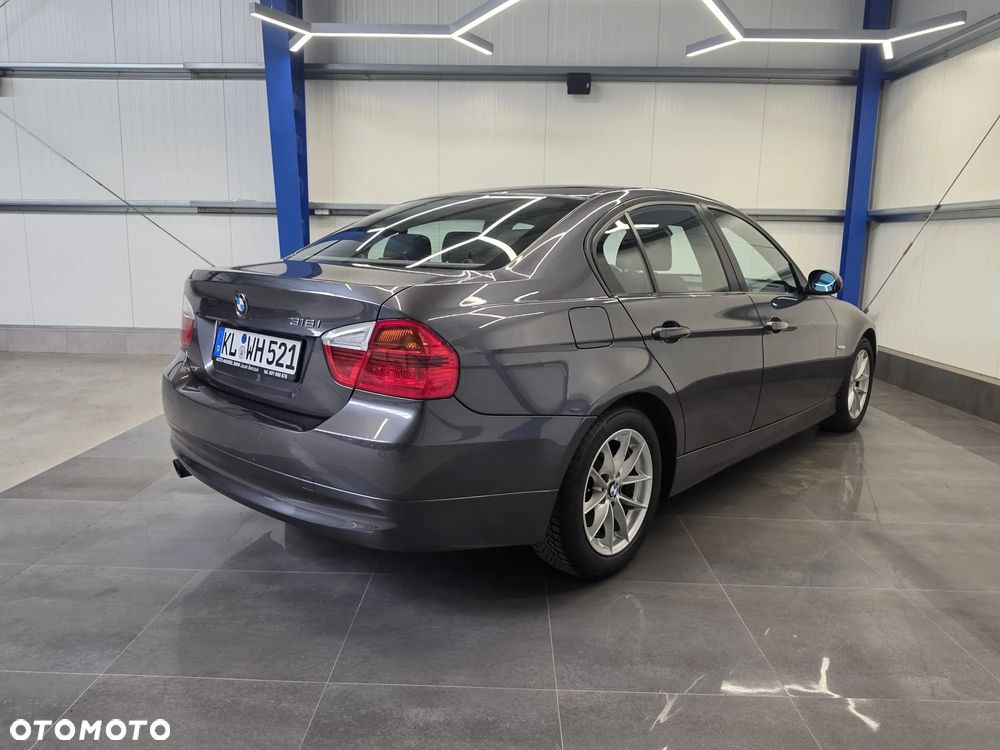 BMW Seria 3 318i Edition Lifestyle - 16