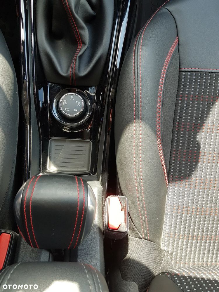 Peugeot 2008 PureTech 110 Stop&Start GT-Line Edition - 9