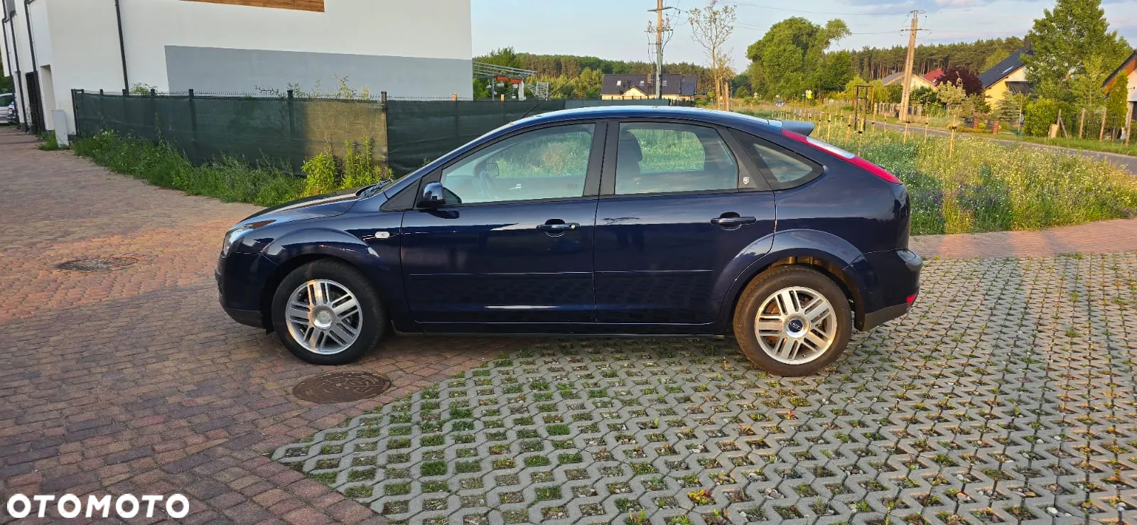 Ford Focus 1.6 Ghia - 8