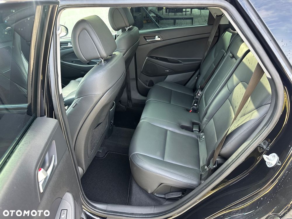 Hyundai Tucson 2.0 CRDi 48V Premium 4WD - 23