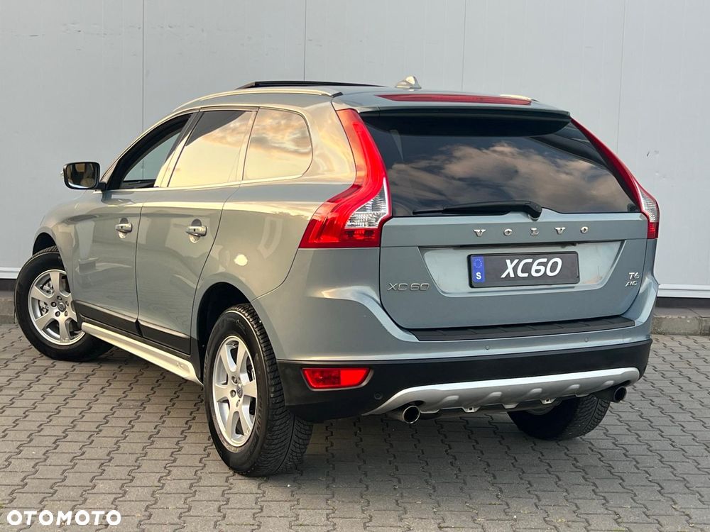 Volvo XC 60 T6 AWD Kinetic - 1