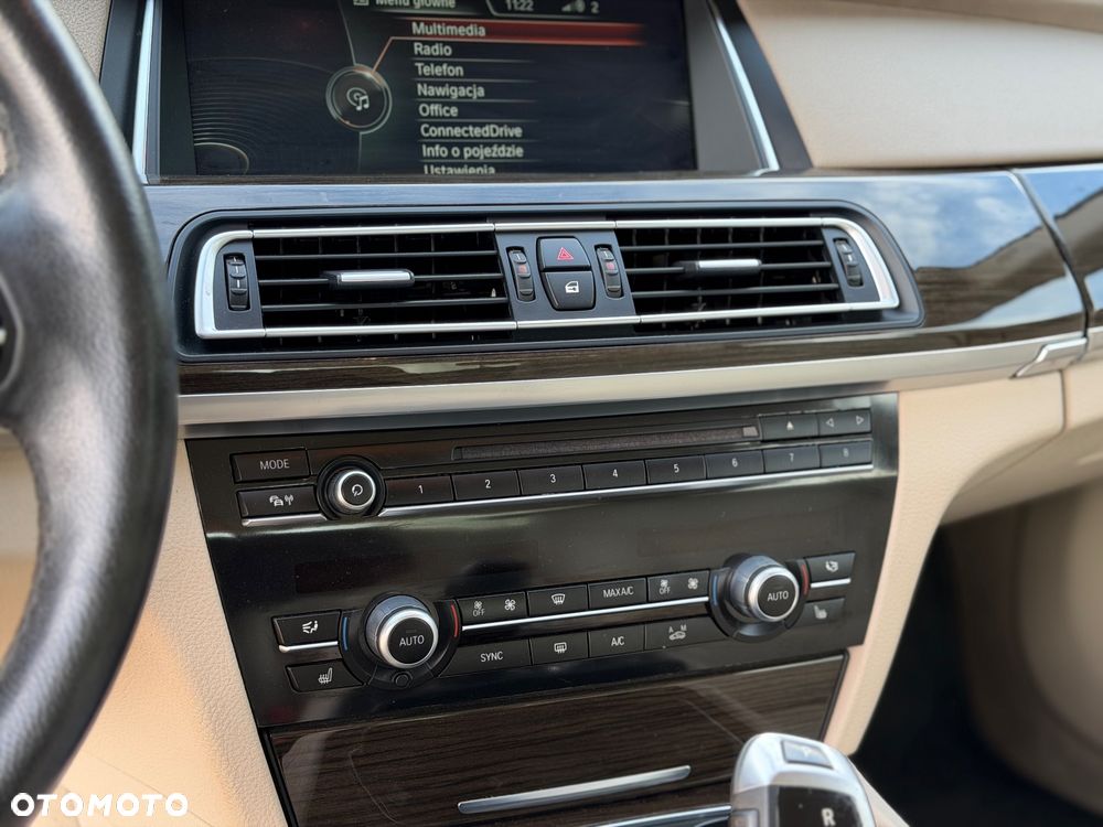 BMW Seria 7 - 15