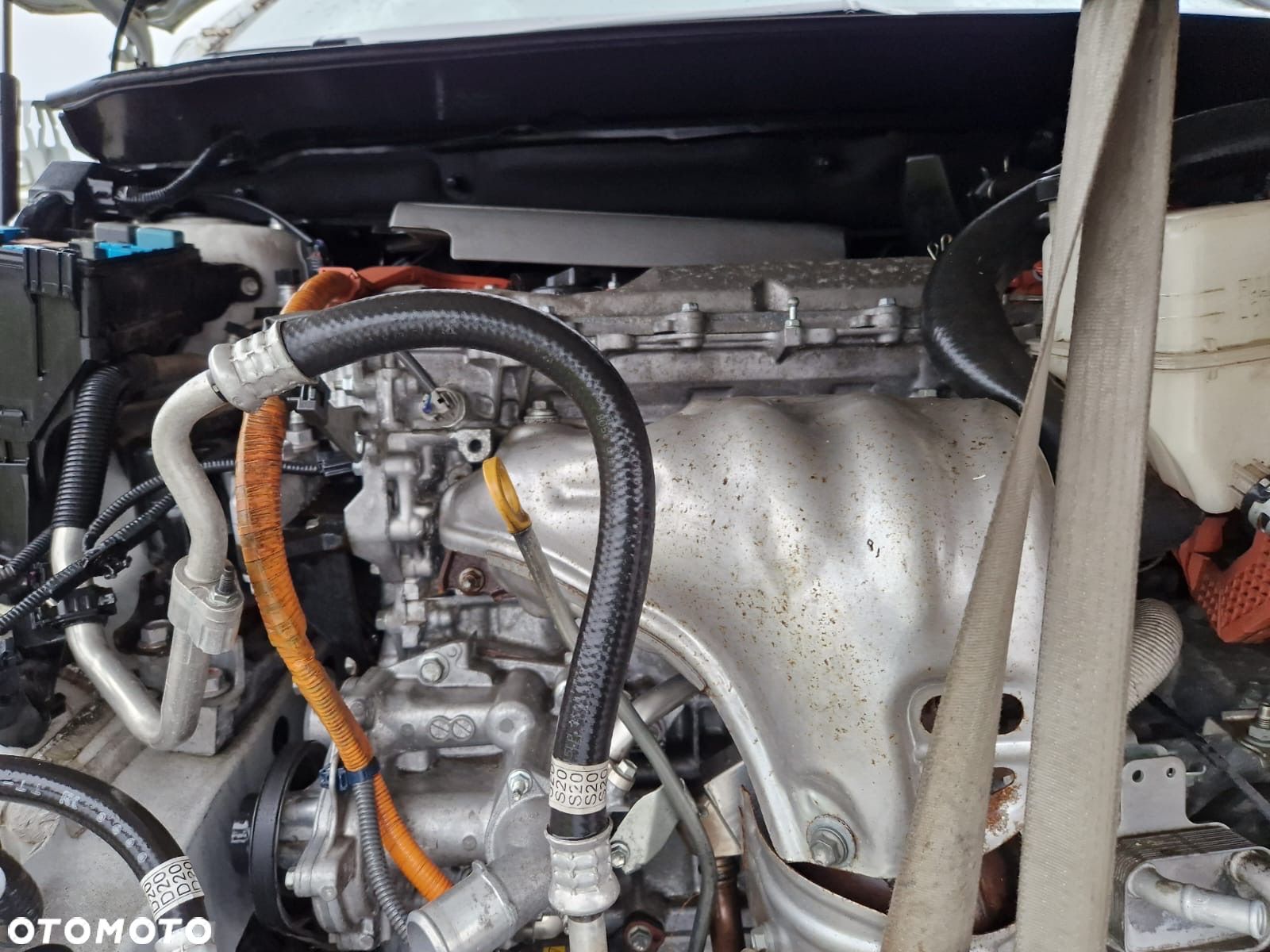 Kolektor wydechowy Lexus NX300h 14-21r. - 1