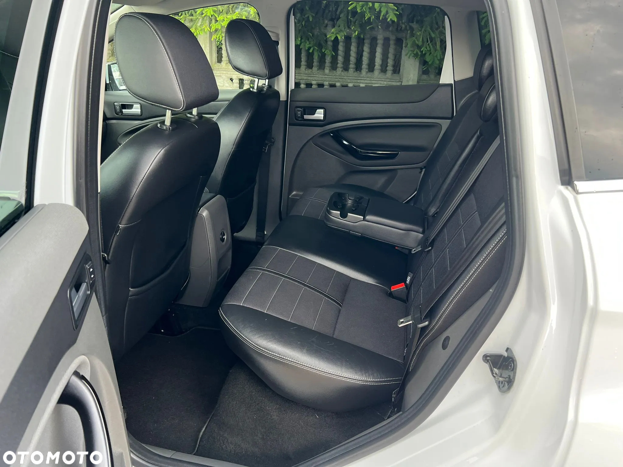 Ford Kuga 2.0 TDCi 4WD Titanium - 22