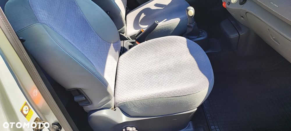 Nissan Micra 1.2 edition 25 Jahre - 9