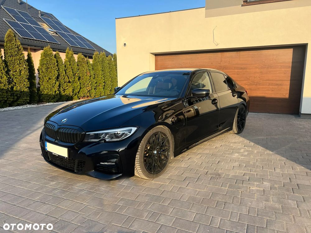 BMW Seria 3 330e M Sport sport - 1