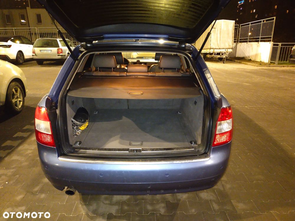 Audi A4 Avant - 10
