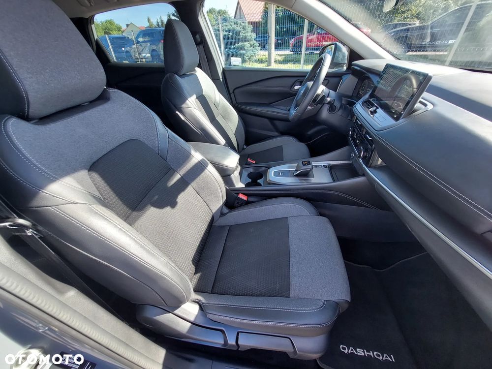 Nissan Qashqai 1.3 DIG-T mHEV N-Connecta Xtronic - 16