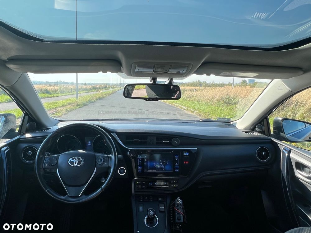 Toyota Auris Hybrid 135 Prestige - 7