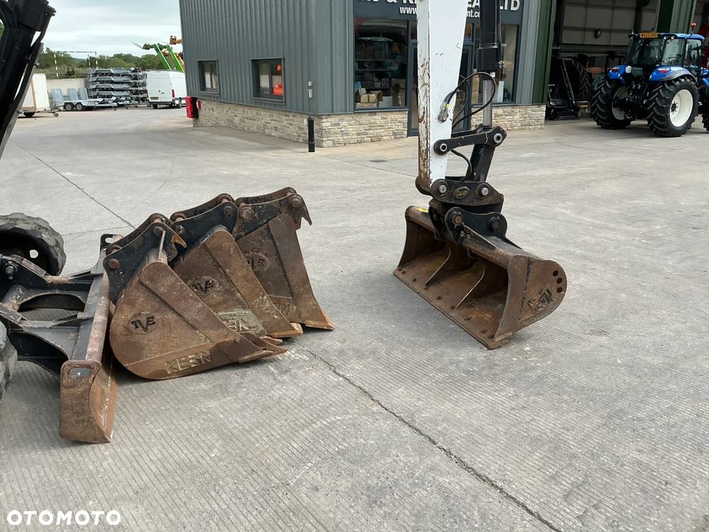 Bobcat E85 - 9