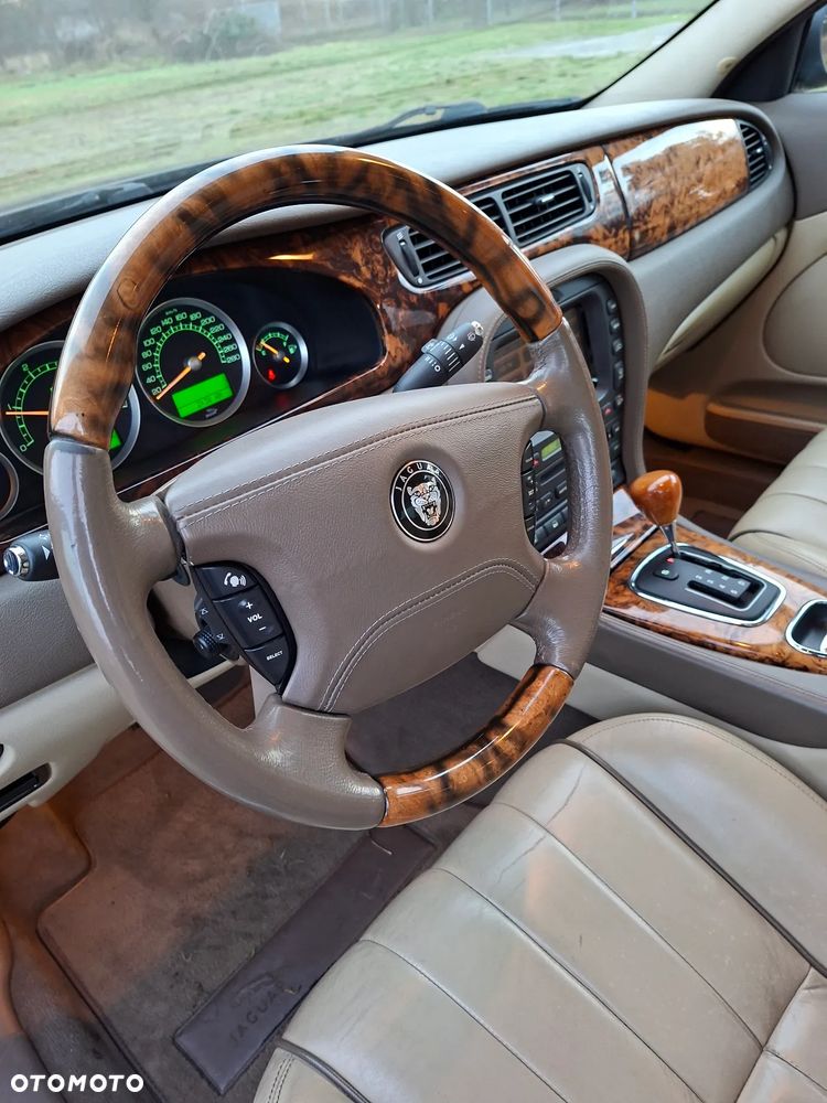 Jaguar S-Type 2.7 V6 D Executive - 21