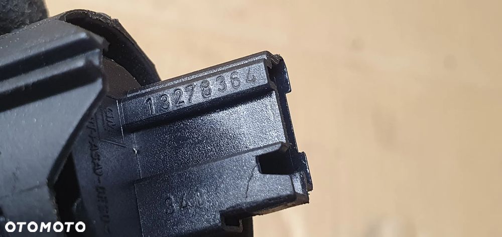 Przełącznik otwierania wychylenia klapy bagażnika Opel Insignia A 13278364 - 6