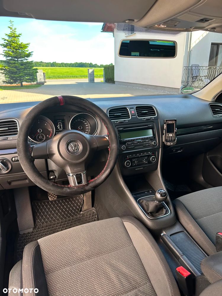 Volkswagen Golf 1.6 TDI DPF BlueMotion - 9