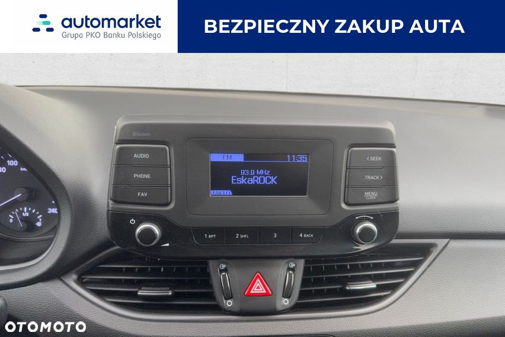 Hyundai i30 1.5 DPI Classic + - 18