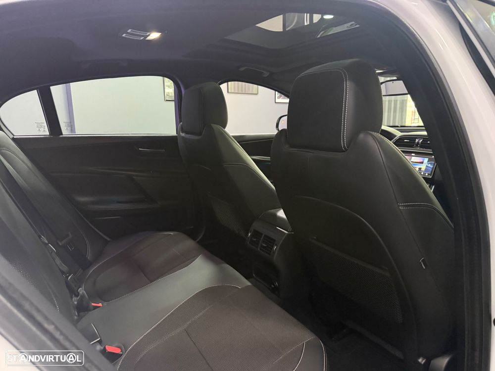 Jaguar XE 20d Aut. R-Sport - 27