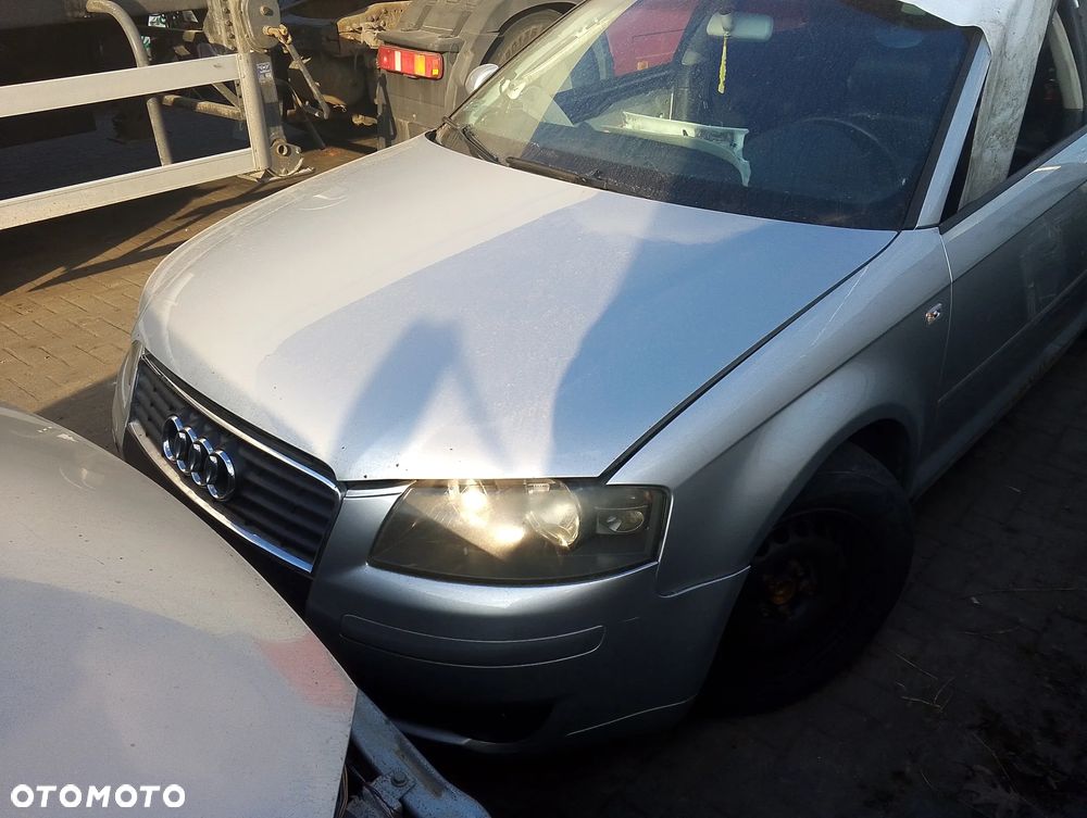 KOMPLETNY PRZÓD Audi A3 8P Przedlift 04-13r. lakier kolor LY7W srebrny. Europa MASKA LAMPA ZDERZAK BŁOTNIK GRILL ATRAPA PAS PRZEDNI WZMOCNIENIE CZOŁOWE CHŁODNICA HALOGEN do założenia bez malowania - 21