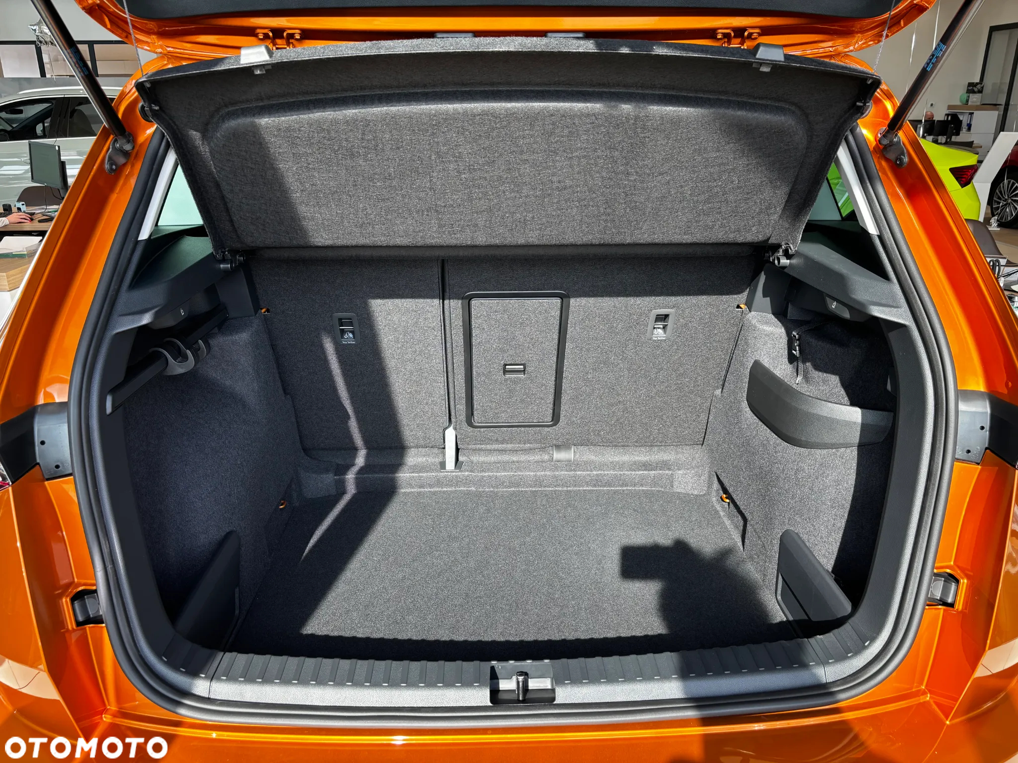 Skoda Karoq 1.5 TSI ACT Selection DSG - 11