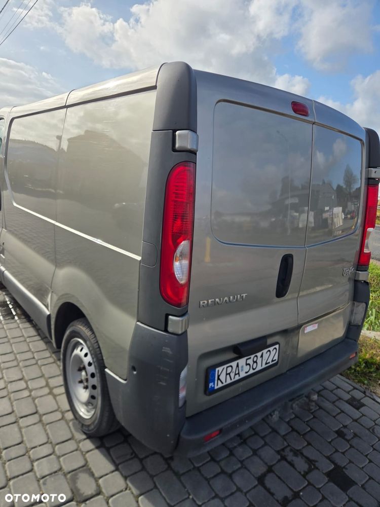 Renault Trafic - 2