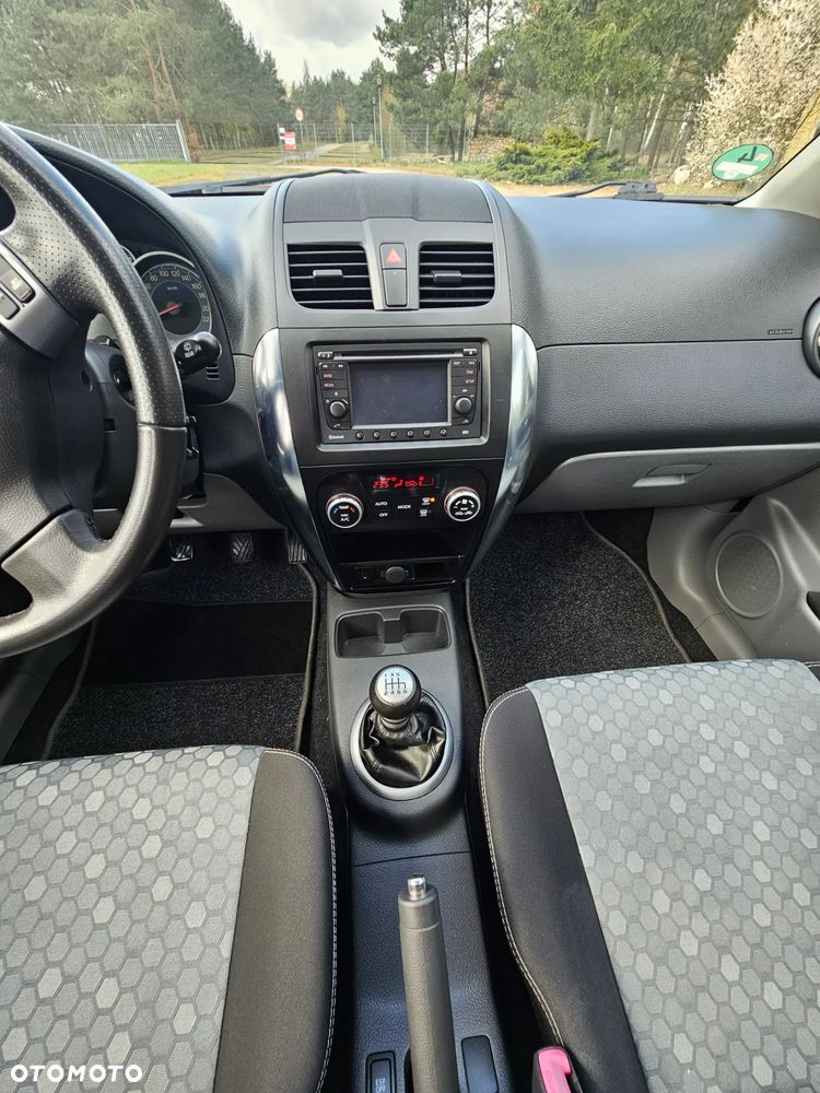 Suzuki SX4 2.0 DDiS 4x2 Comfort - 22