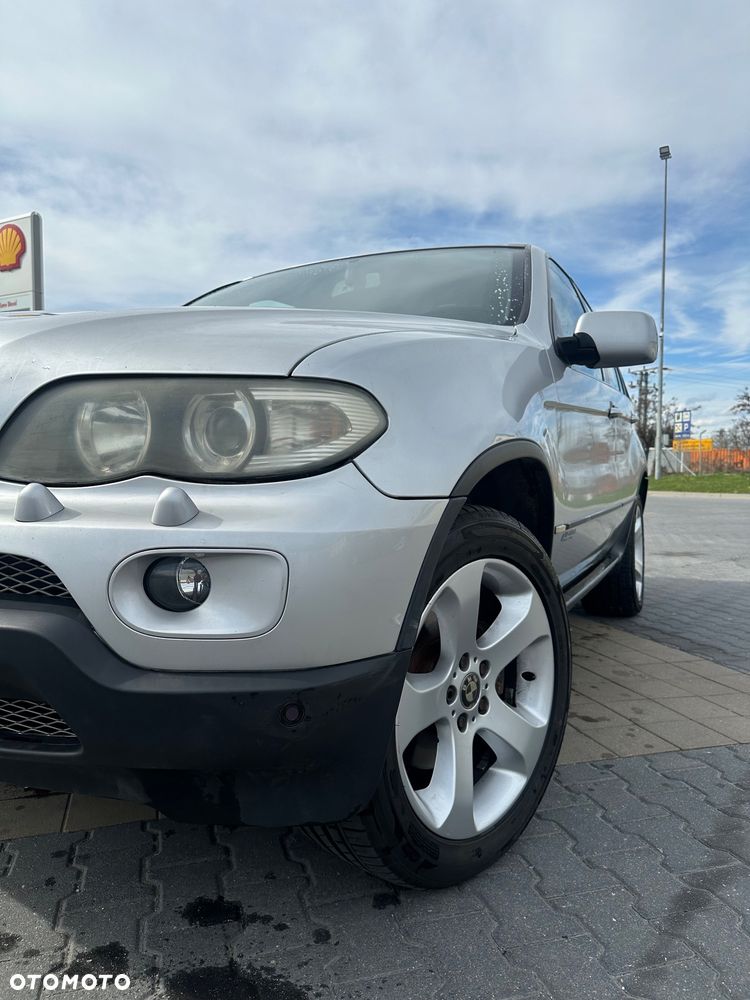 BMW X5 4.4i - 12