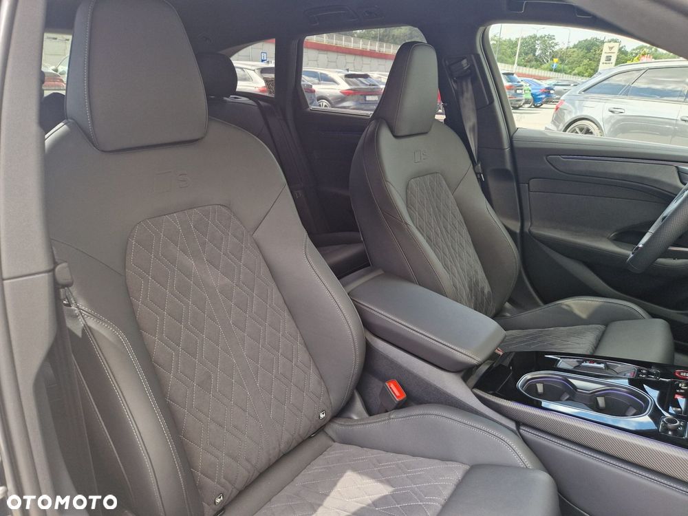 Audi A6 Avant - 13