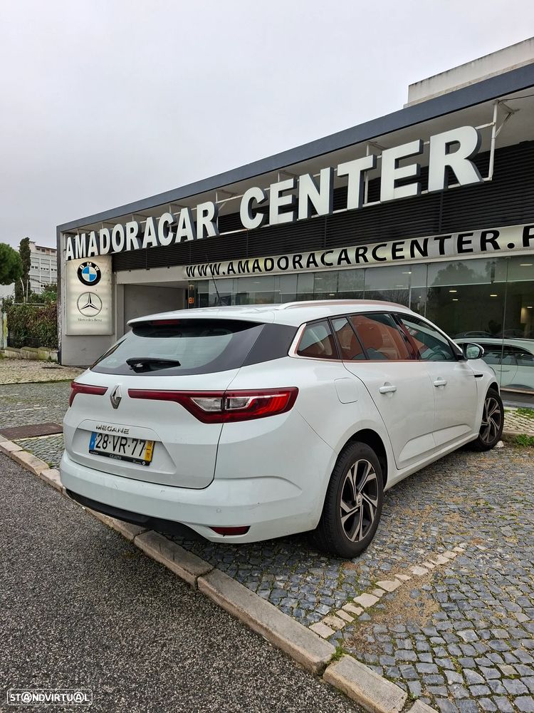 Renault Mégane Sport Tourer 1.5 Blue dCi Zen - 4