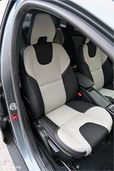 Volvo V40 Cross Country D3 Geartronic - 21