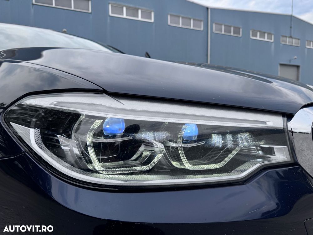BMW Seria 5 520i AT - 26