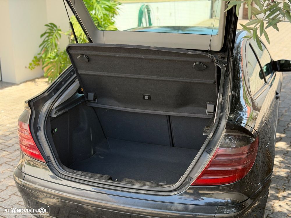 Mercedes-Benz C 220 CDI Sportcoupe - 14