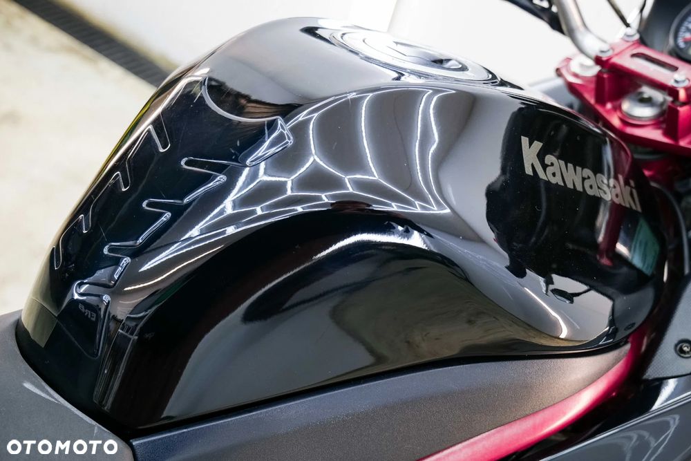 Kawasaki ER - 21