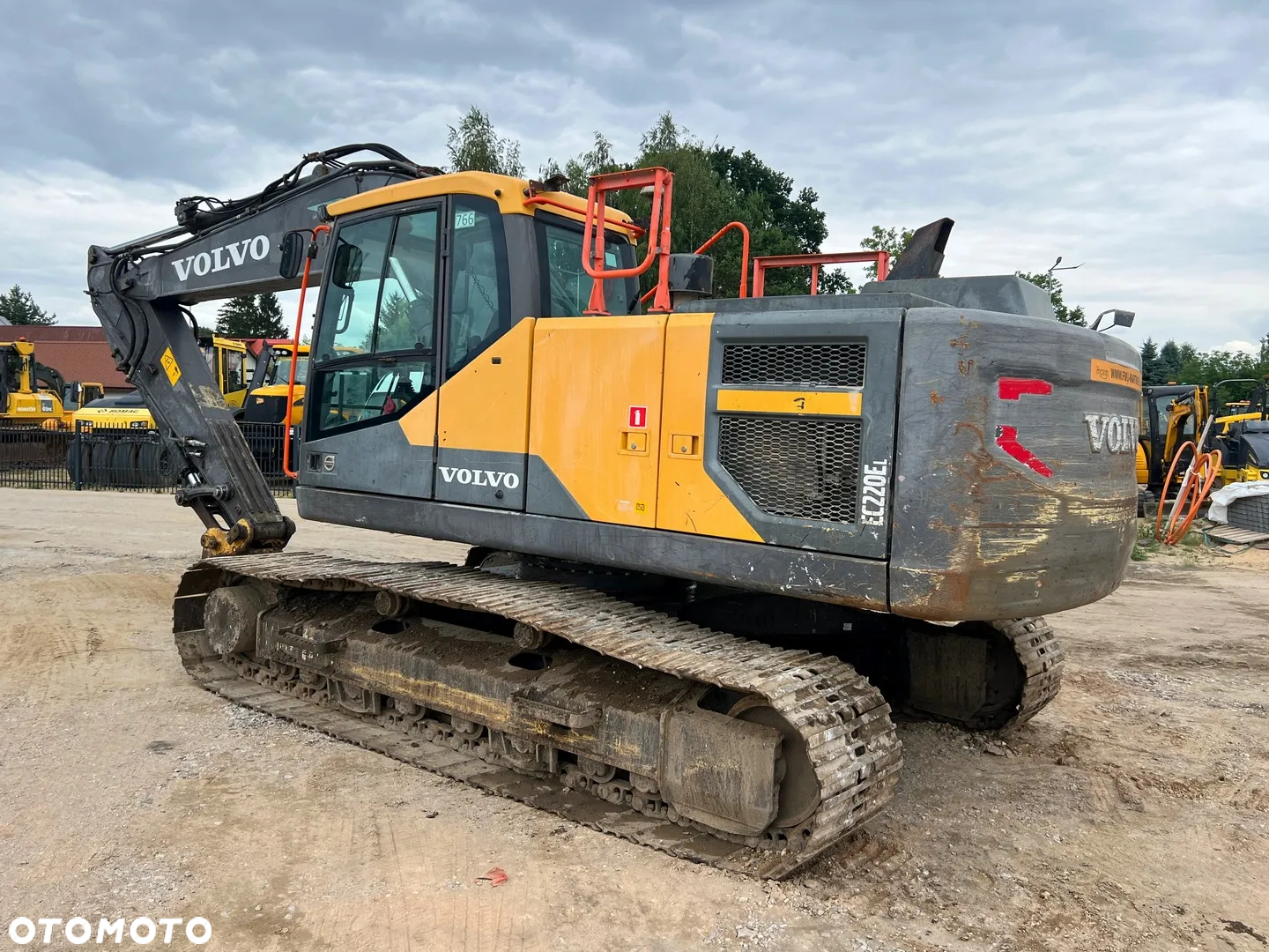 Volvo EC 220 EL - 4