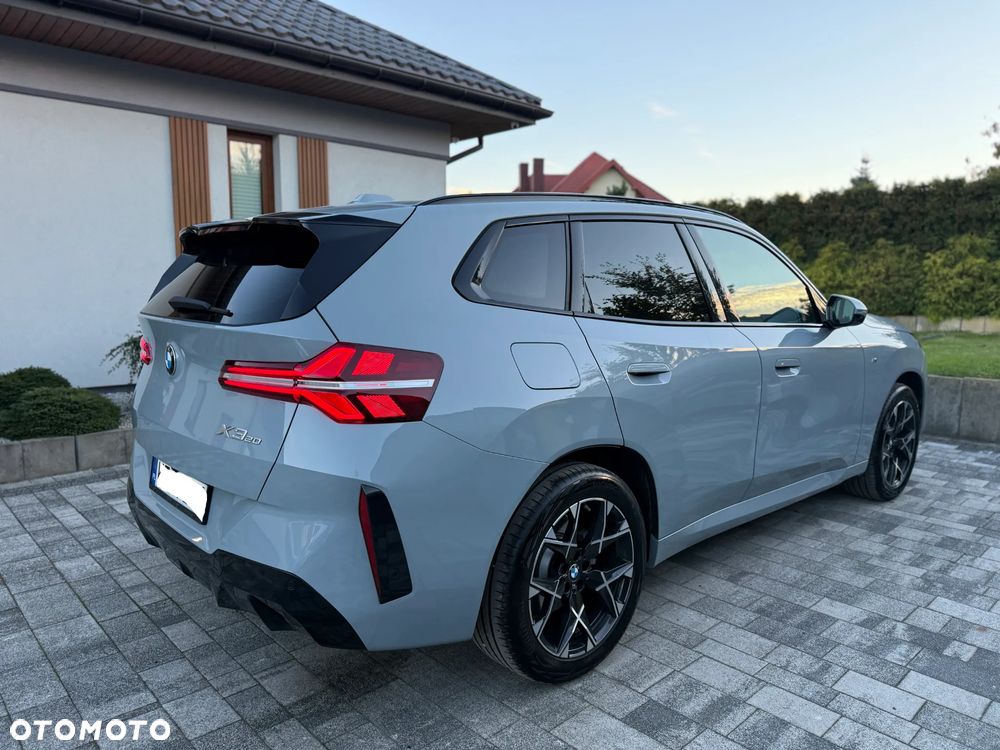 BMW X3 xDrive20 mHEV - 2